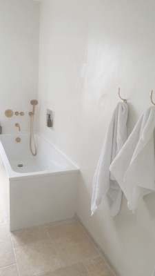 salle-de-bain-enduit-decoratif-cherbourg-cotentin__